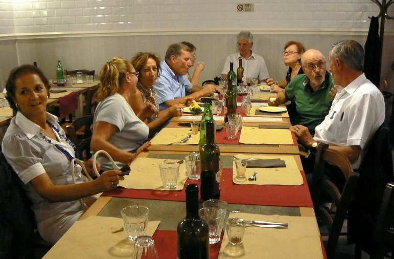 3° raduno a Roma - 23-25 settembre 2013 - 3° giorno - foto___064 - Ostia - cena tipica romana alla ''Buzzicona''